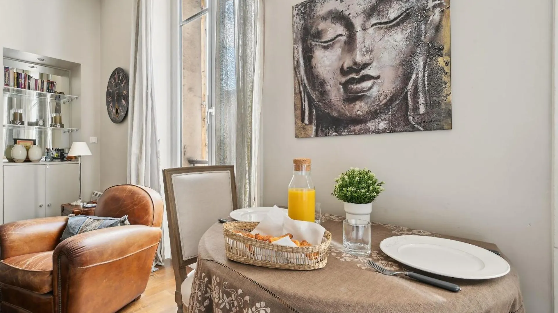 Apartment Bnbnova - Champs-Elysees & Arc De Triomphe Paris