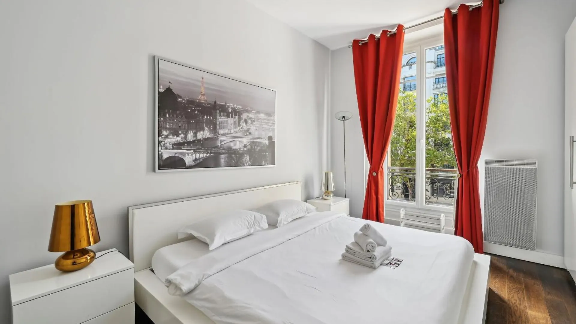 Bnbnova - Champs-Elysees & Arc De Triomphe Paris Apartment